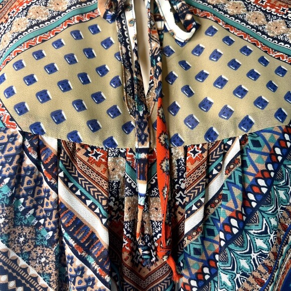 Gibson Latimer Geometric 3/4 Sleeve Tie Front Blouse Size Medium - Picture 5 of 9